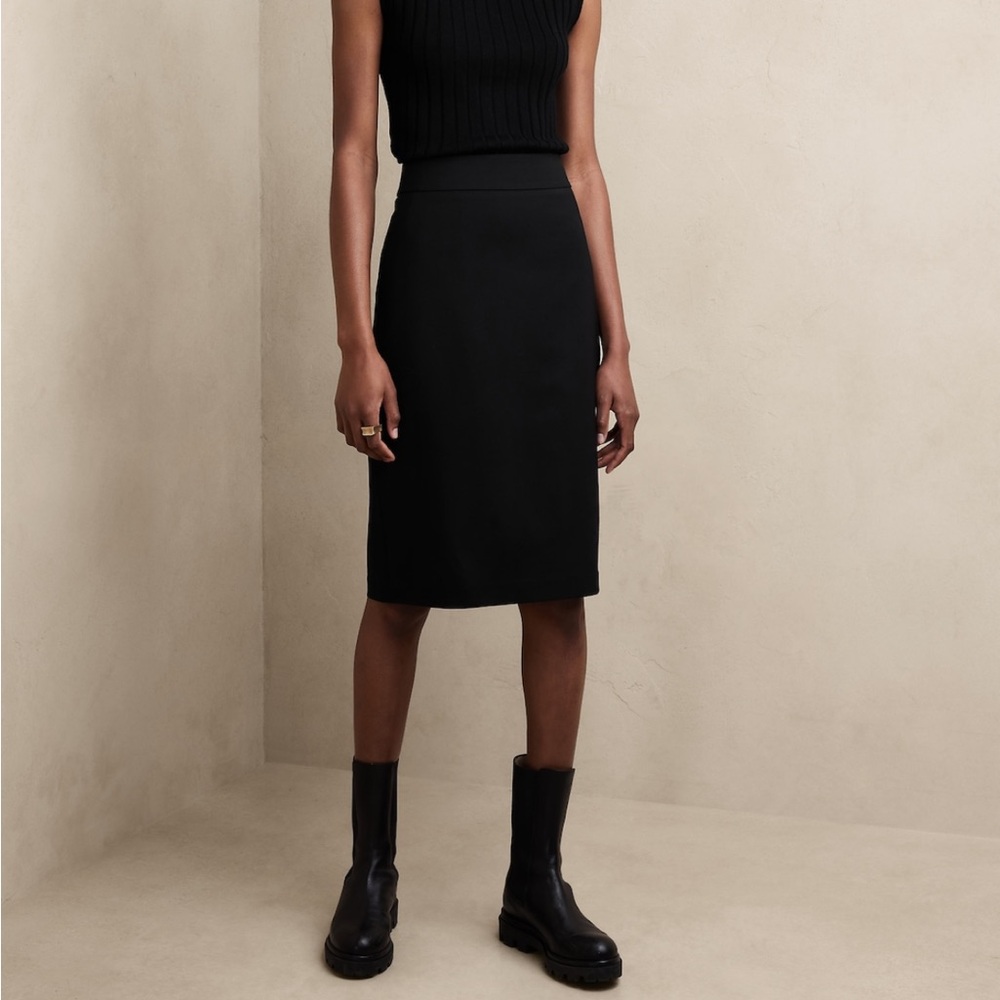 Banana republic double vented wool pencil skirt